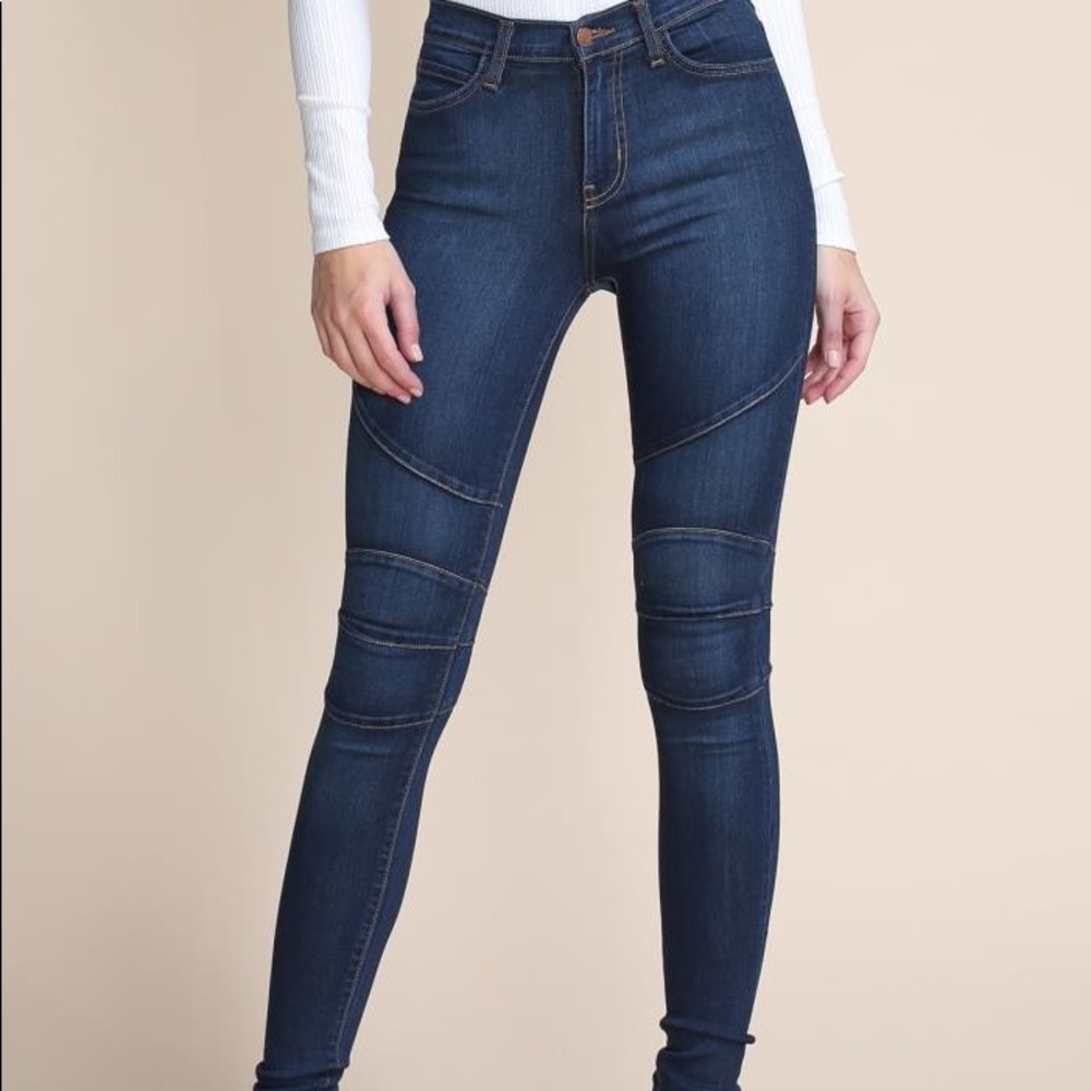 Road Runner Skinny Jeans